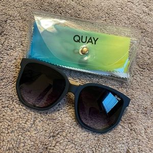 BRAND NEW!! Quay sunglasses
